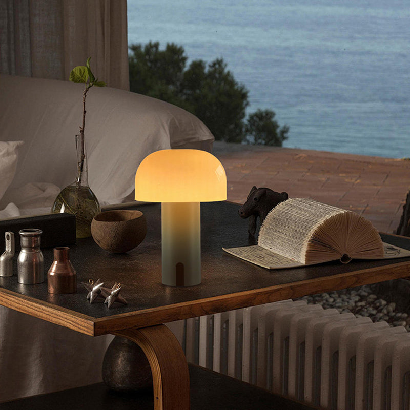 Elegant Mushroom-Shaped Table Lamp with European Design